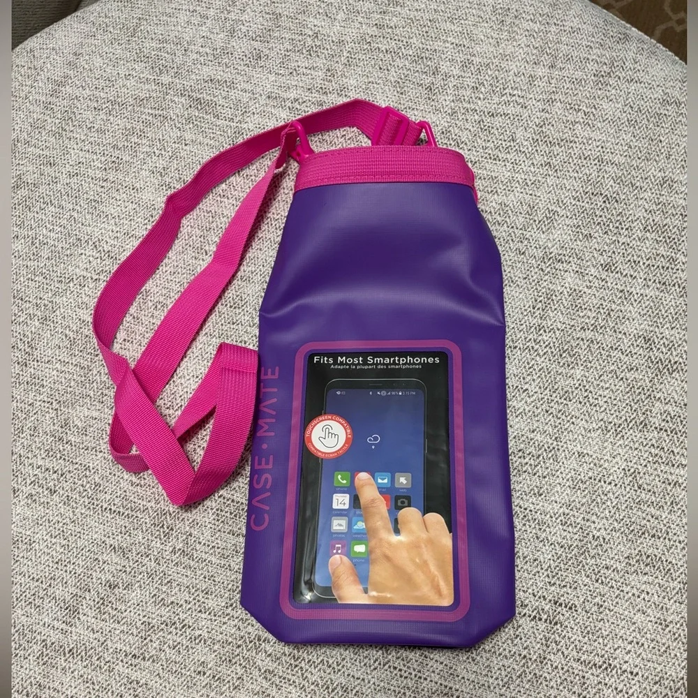 SALE!  Closet purge!   NEW Case-Mate Waterproof Phone/Storage Bag